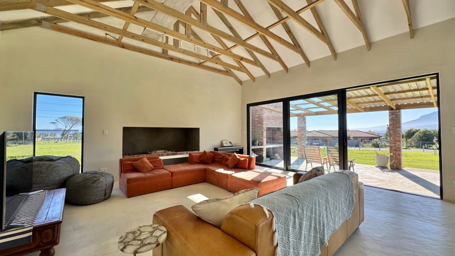 3 Bedroom Property for Sale in Firlands Western Cape